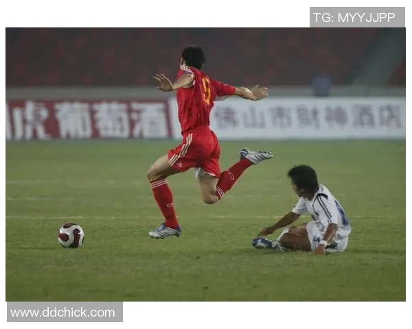 足球界最离奇的球星瞬间揭秘 这些奇怪画面令人捧腹不已