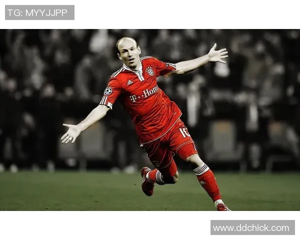 《聚焦中港足坛传奇球星从国语粤语视角探讨他们的辉煌与贡献》